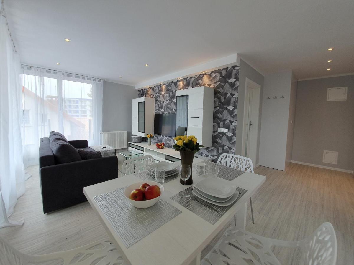 Apartament Różany CENTRUM MIELNO - 365PAM Zewnętrze zdjęcie
